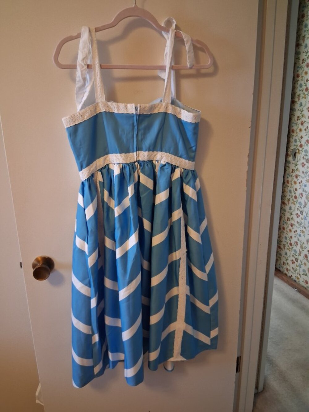 1950s Blue & White Chevron Eyelet Swing Dress, M, NWT - Picture 4 of 6